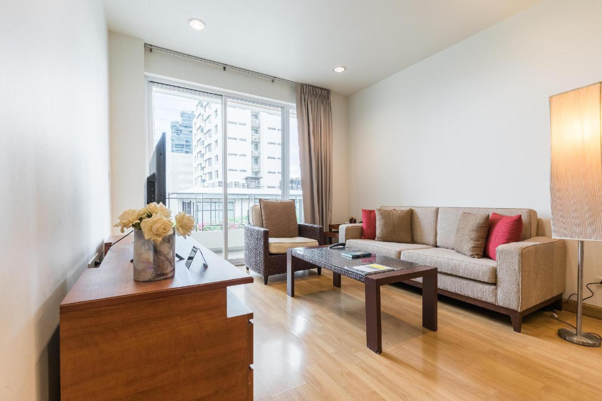 Bangkok Patio Bts Sanam Pao Aparthotel Exteriör bild