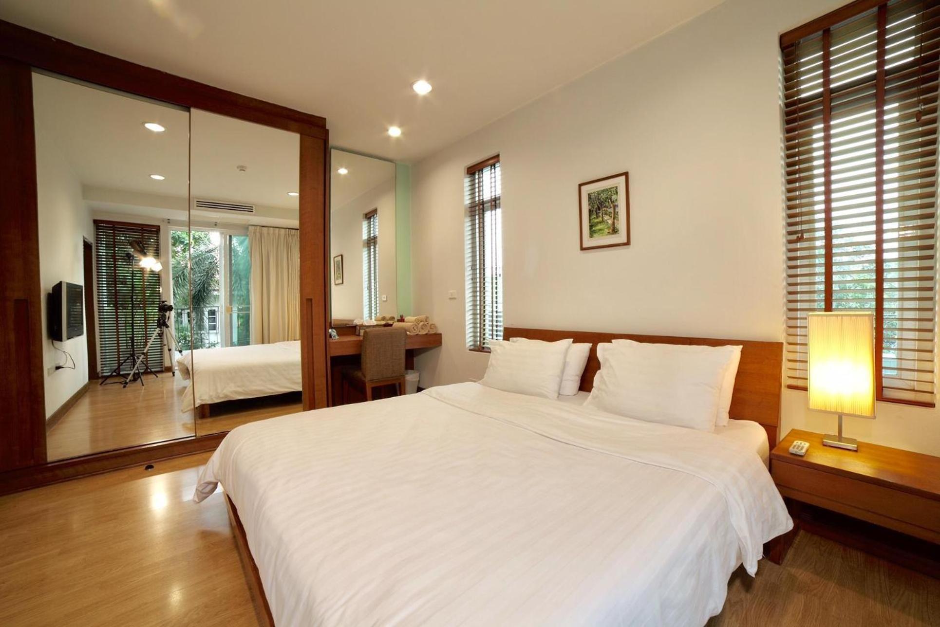 Bangkok Patio Bts Sanam Pao Aparthotel Exteriör bild