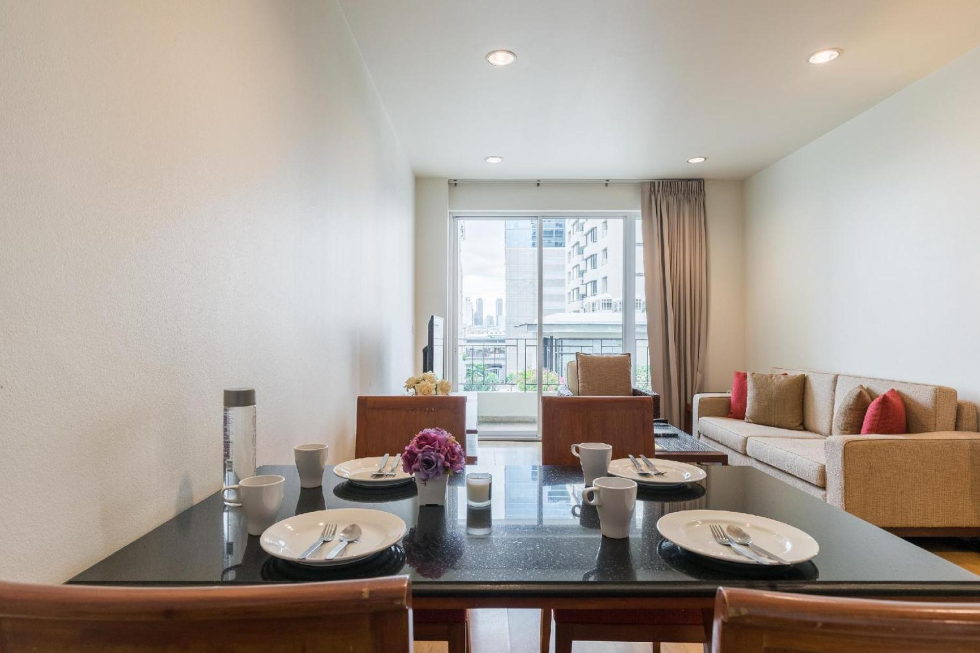 Bangkok Patio Bts Sanam Pao Aparthotel Exteriör bild