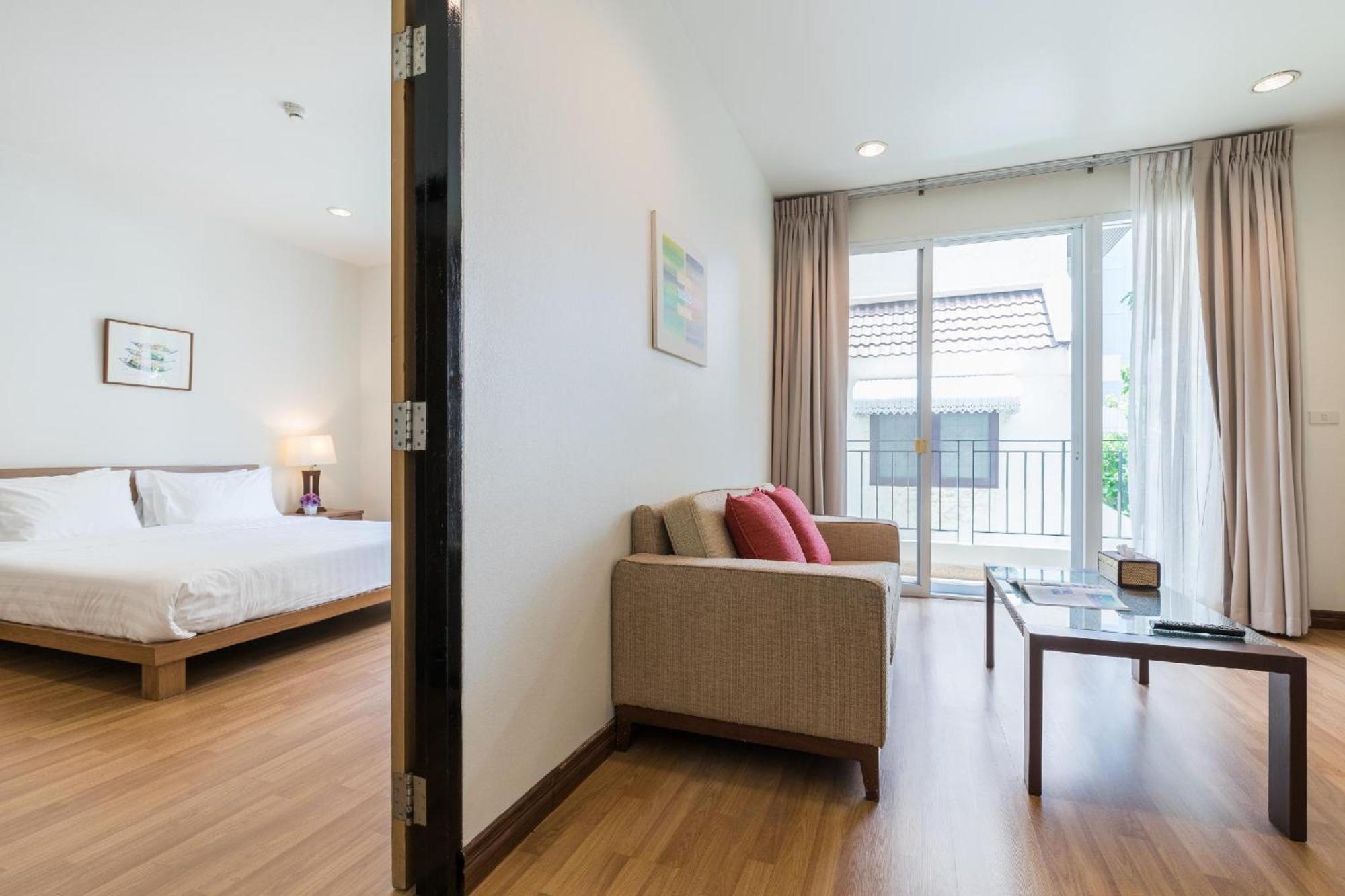 Bangkok Patio Bts Sanam Pao Aparthotel Exteriör bild